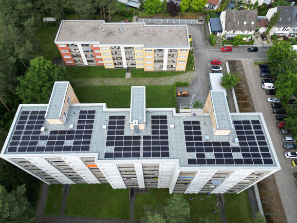 Flachdach PV-Anlage ©iKratos