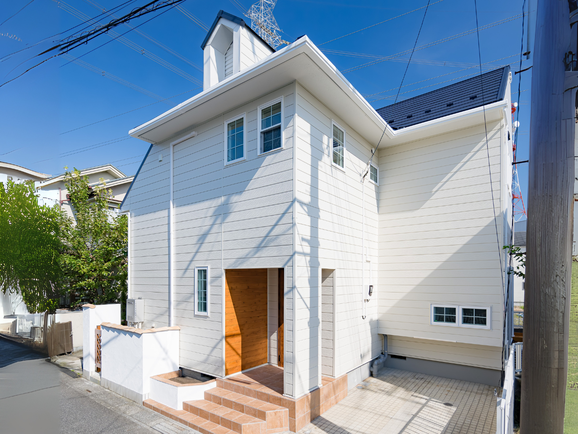 草加市木造住宅。吹付断熱と樹脂窓サッシで断熱性能UP。フルリノベーション物件