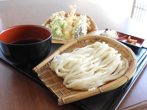 赤城御膳（天ぷら６点盛りうどんセット）