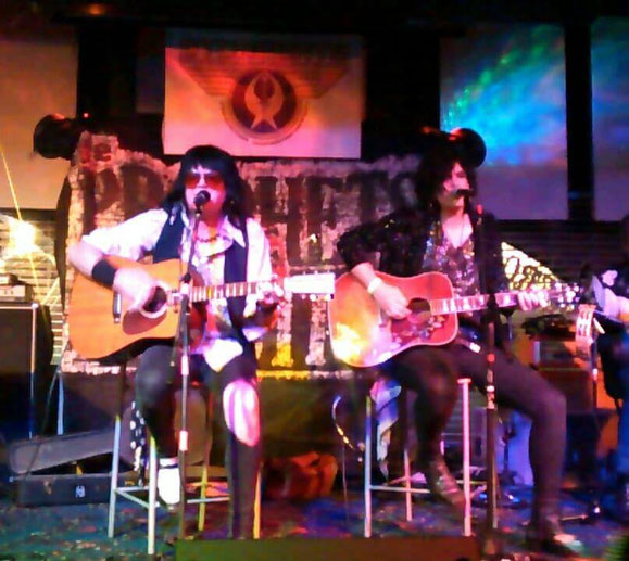 Prophets of Addiction, video, Spare The Bullets, Lesli Sanders, Pretty Boy Floyd, News Rockers And Other Animals, Rock News, NWOBHM, Rock Magazine, Rock Webzine, rock news, sleaze rock, glam rock, hair metal