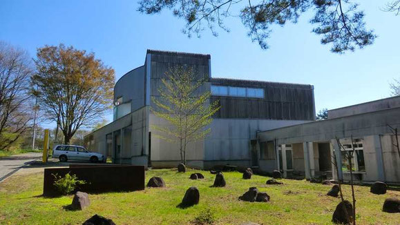 【美術解説】清里現代美術館「山の上の現代美術館」清里現代美術館 / Kiyosato Contemporary Museum