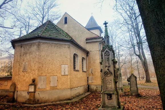 Lesung rund um das Peterskirchlein, Gerda Stauner, Sabine Rädisch, Angela Kreuz, Schriftstellerin Regensburg