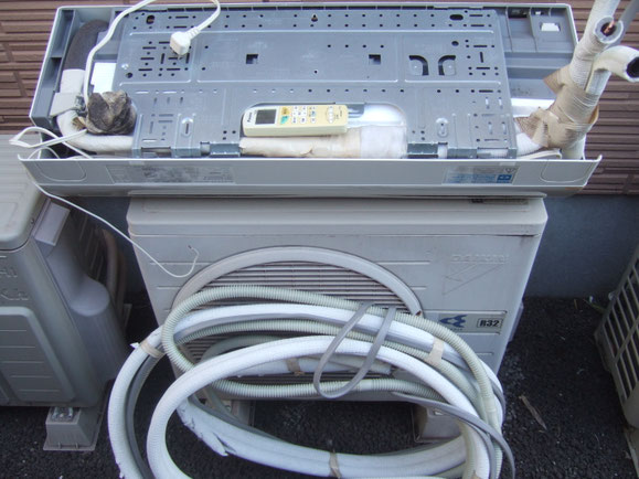 TOSHIBA［エアコン2台］取り外し可能な方優先