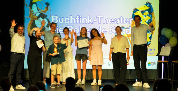 Gruß von der Preisverleihung im Schlosstheater Moers / Bild: Joshua Eckstein