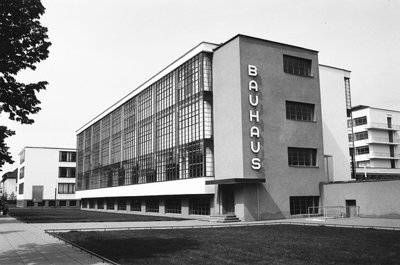 Escuela de la Bauhaus ,Dessau..... Imagen. EAD PUCV.