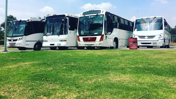 Transportes Escolares Alvarado Ofrece un servicio rentable, eficiente, seguro y confiable para transportar a niños, jóvenes y adultos que son lo más importantes para nosotros.