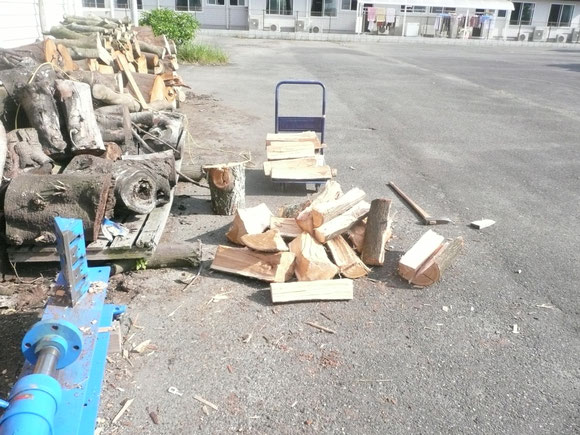 薪割りが随分楽になりました