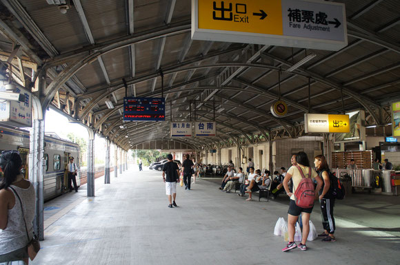 台湾鉄道の台南駅(新幹線の台南駅と台湾鉄道の台南駅とは離れているので要注意)