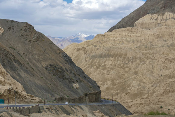 Die "Mondlandschaft" vor Lamayuro