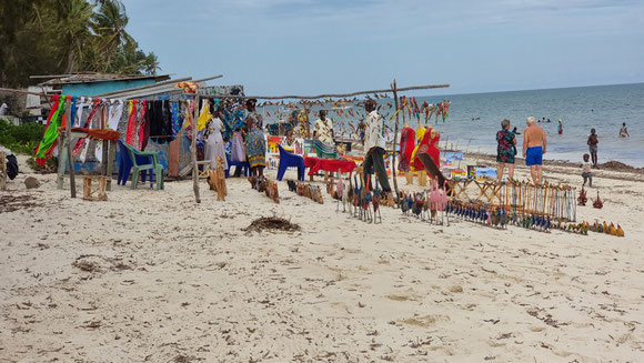 Ein Tag Strand-Normal-Touri-Leben zum Aklimatisieren.