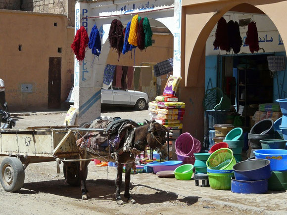 An der Hauptstrasse in Agdz