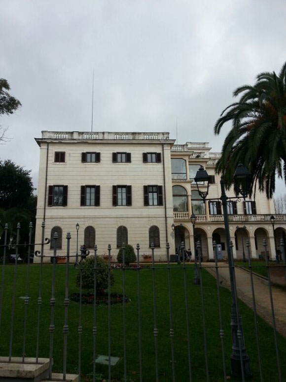 Le Antenne di IIØCW e IQØAP sulla sommità di Villa Adele, sede del museo dello Sbarco e Museo dell'Archeologia di Anzio.