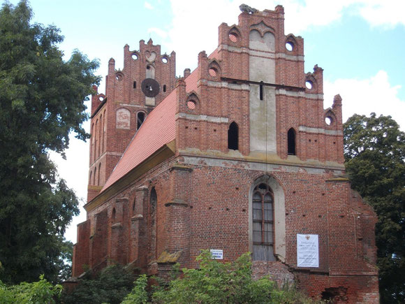 Tharau Kirche -Ännchen Kirche- 2010 aufgenommen von Bernhard Sontheim. Hier wurde meine Oma getauft, eingesegnet und heiratete hier