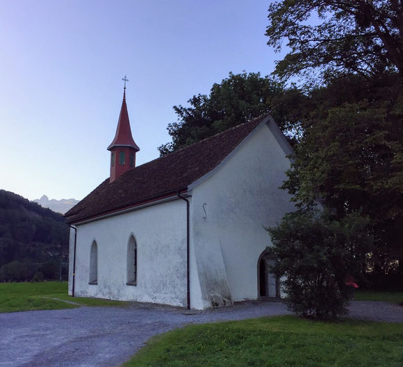 Seit eh und je pilgern die Näfelserinnen und Näfelser am Augustsonntag nach Maria Himmelfahrt die etwa 9 Kilometer lange Strecke hin und zurück.