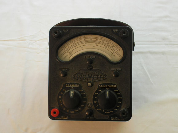 AVO LTD. London  Universal Avometer Modell 8 Mk II  von 1954