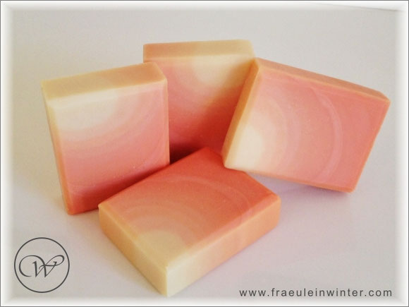 Seife "Zuckermelone" - colour gradient - handmade soap