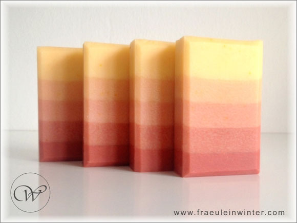 Seife "Annatto-Rose" - colour gradient - handmade soap