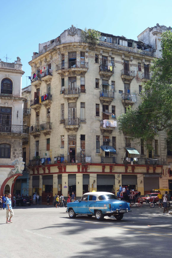 Cuba, La Havane : Avenida Bélgica