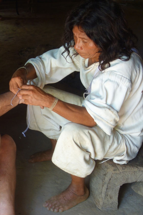 Rituel de la "Aseguranza" avec un leader spirituel Kogui