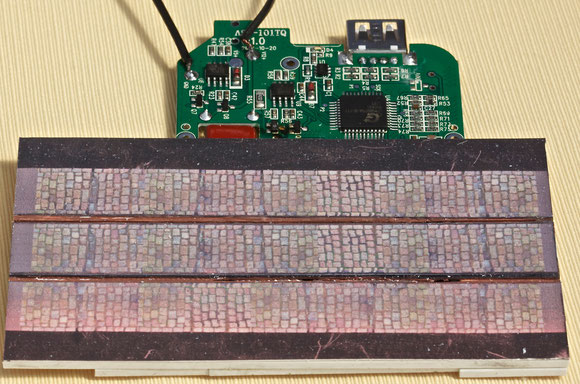 "Ladegleis" mit Spule unter Pflaster und Sende-Lade-elektronik