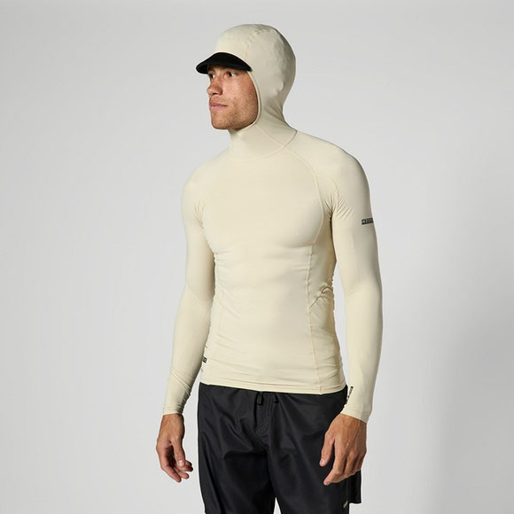 Mystic Uncharted L S Hooded Rashvest Sand bei WindSucht