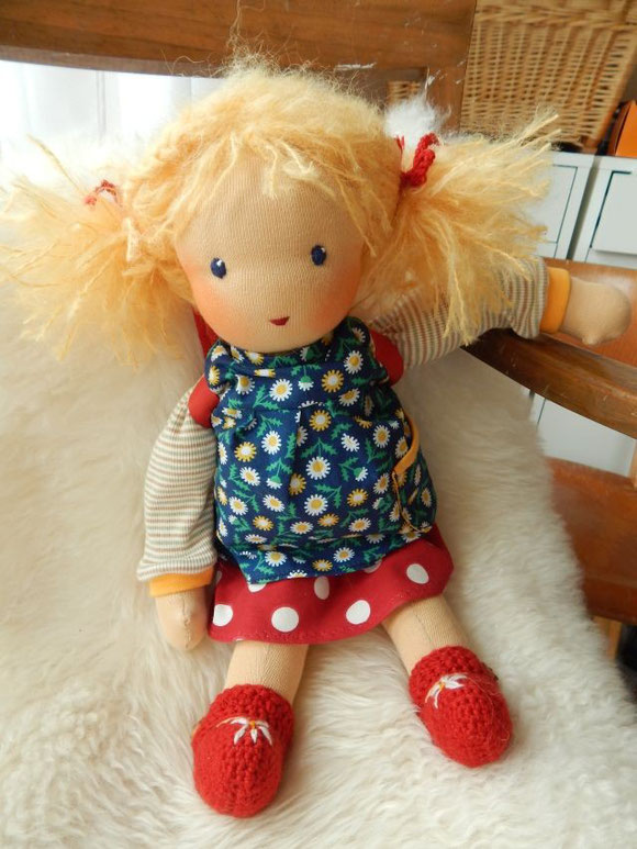 Stoffpuppe, Einschulung, Schulpuppe, Puppenschulranzen, handgemacht, Handarbeit, Waldorf, school doll, Steiner doll, Steiner Puppe, Einschulungspuppe