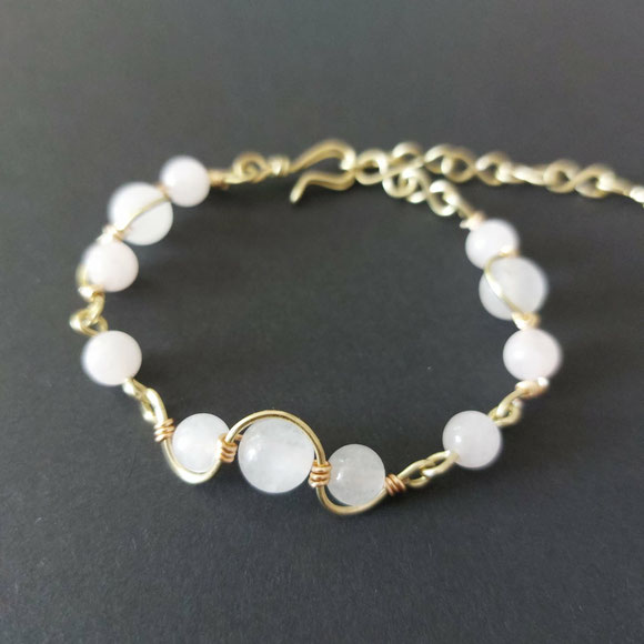 Bracelet pierre de lune quartz fil doré fait main l' Arche de Jessica