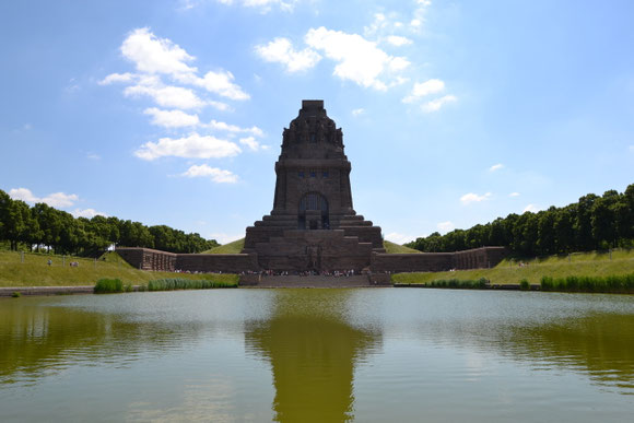Völkerdenkmal