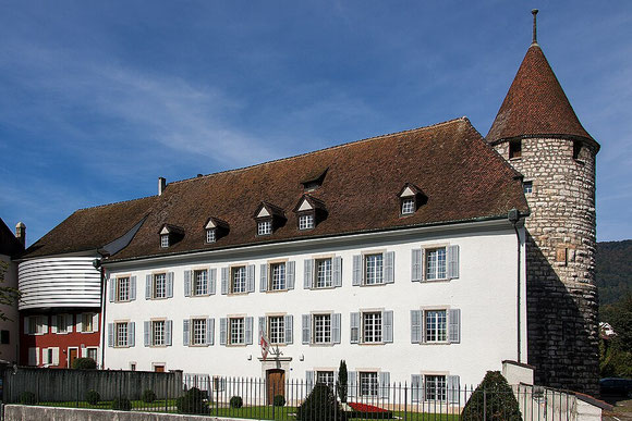 Hôtel du Parlement à Delémont. Photo : Roland Zumbuehl via Wikimedia Commons