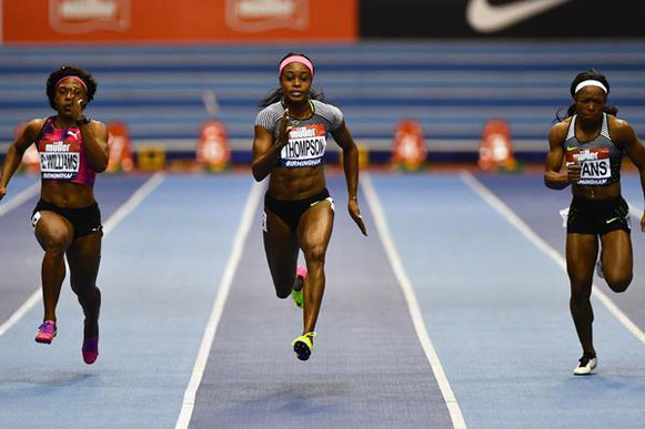 81/5000 Elaine Thompson en camino a su victoria de 6.98 en Birmingham (Getty Images) © Copyright