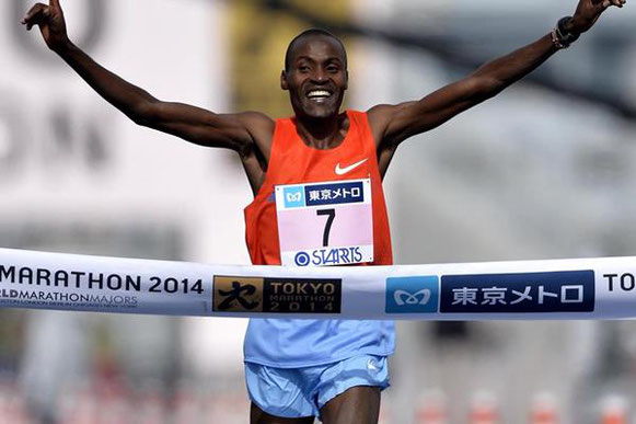 83/5000 Dickson Chumba gana el maratón de Tokio 2014 (Fundación del maratón de Tokio) © Copyright
