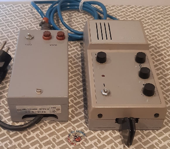 Soviet Keyer KDM-4 set completo di alimentatore