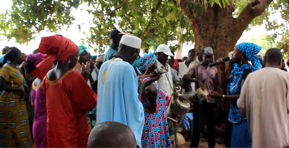 Inauguración del primer aula en Bantancountou