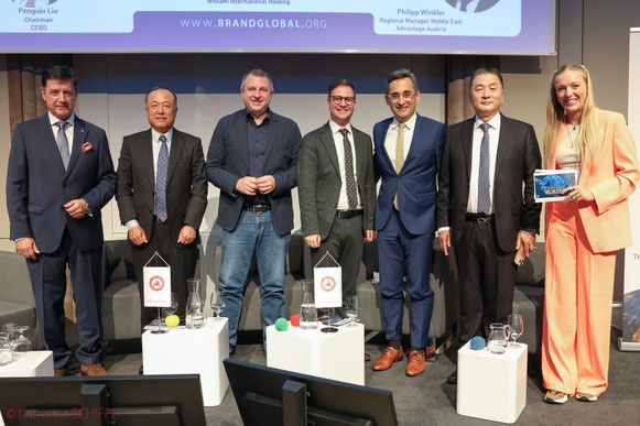 f.l.t.r.: Gerhard Hrebicek, Tienan Li, Christian Pirkner, Philipp Winkler, Farrukh Alimdjanov, Weixi Gong, Jacqueline Knollmayr