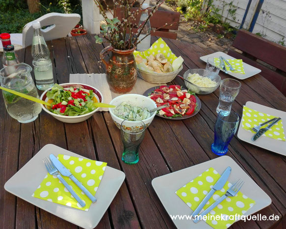 Grillen im Garten, Grillen ohne Plastik, Salate zum Grillen, schnelle Küche, Kraftquelle