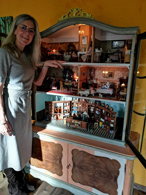 Puppenhaus im Schrank