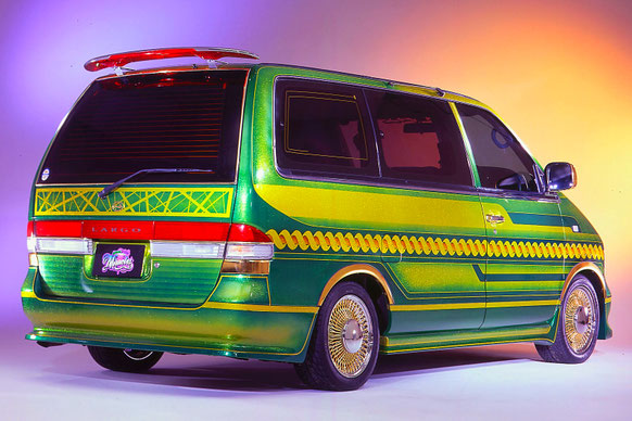 カスタムペイント 車、ラルゴ