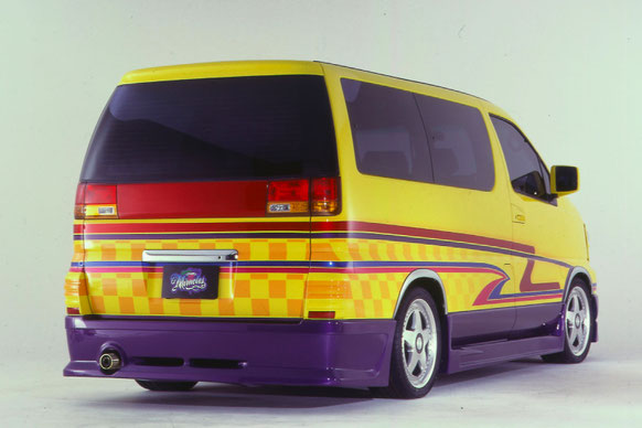 カスタムペイント 車、エルグランド