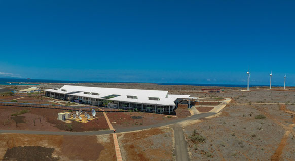 Flughafen Seymour auf der Insel Baltra, Foto: Franklin Vega - Trabajo propio, CC BY-SA 4.0, https://commons.wikimedia.org/w/index.php?curid=146541303