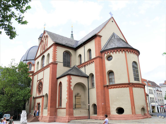 Würzburg Sehenswürdigkeiten: St. Kilian Dom