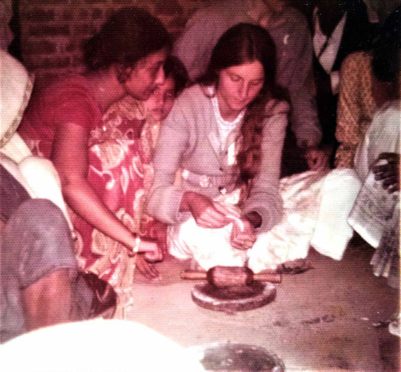  Bill Cliff photo of Susan White cooking in Hamirpur, India. 1974