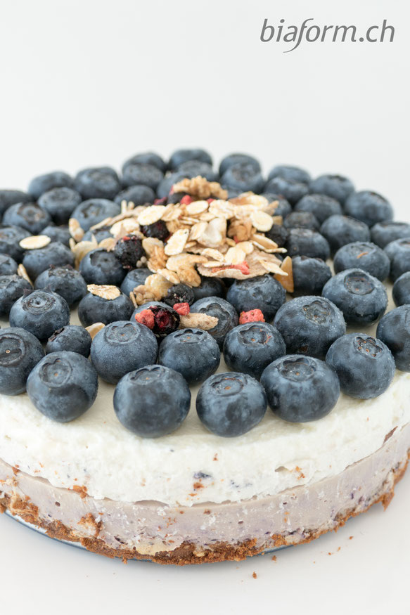 mymuesli, gesundes Frühstück, gesunde Ernährung, Müesli, Foodblog Schweiz, gesunder Kuchen, gesunde Quarktorte, Quarktorte mit Magerquark, fettarme Torte, low carb Torte, Blog Schweiz, Bloggerin Schweiz