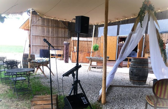 Hochzeitslocation vor Festscheune Kittenhausen in Freystadt