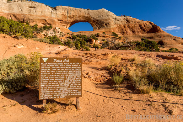 willow,arch,schild,moab,191,usroute,usa,southwest,utah,jucy,van,tipps