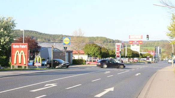 Einer der wenigen Momente an der jetzigen Umgehungsstraße in Lauterbach, in denen der Verkehr relativ ruhig ist.