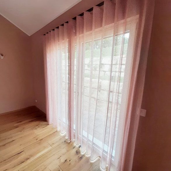 Moderne Gardinen nach Maß - Wellenvorhang im Schlafzimmer im Kreis Offenbach