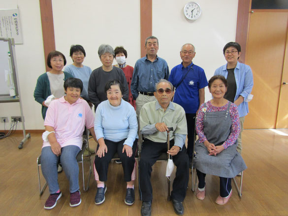 「てんとう虫教室」にて、工房メンバーと地域住民、スタッフ(令和5年9月)