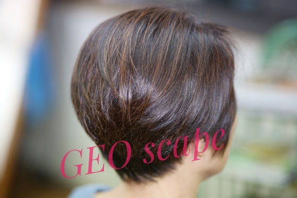 ヘアマニキュアを施術し、明るめのツヤ髪に仕上がった画像です。