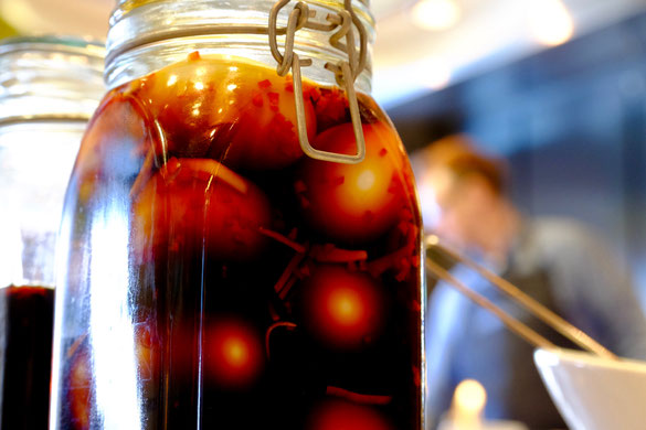 Eingelegte Eier im Glas