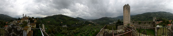 Freihand 360° Panorama, Burg Pistòia, Toskana